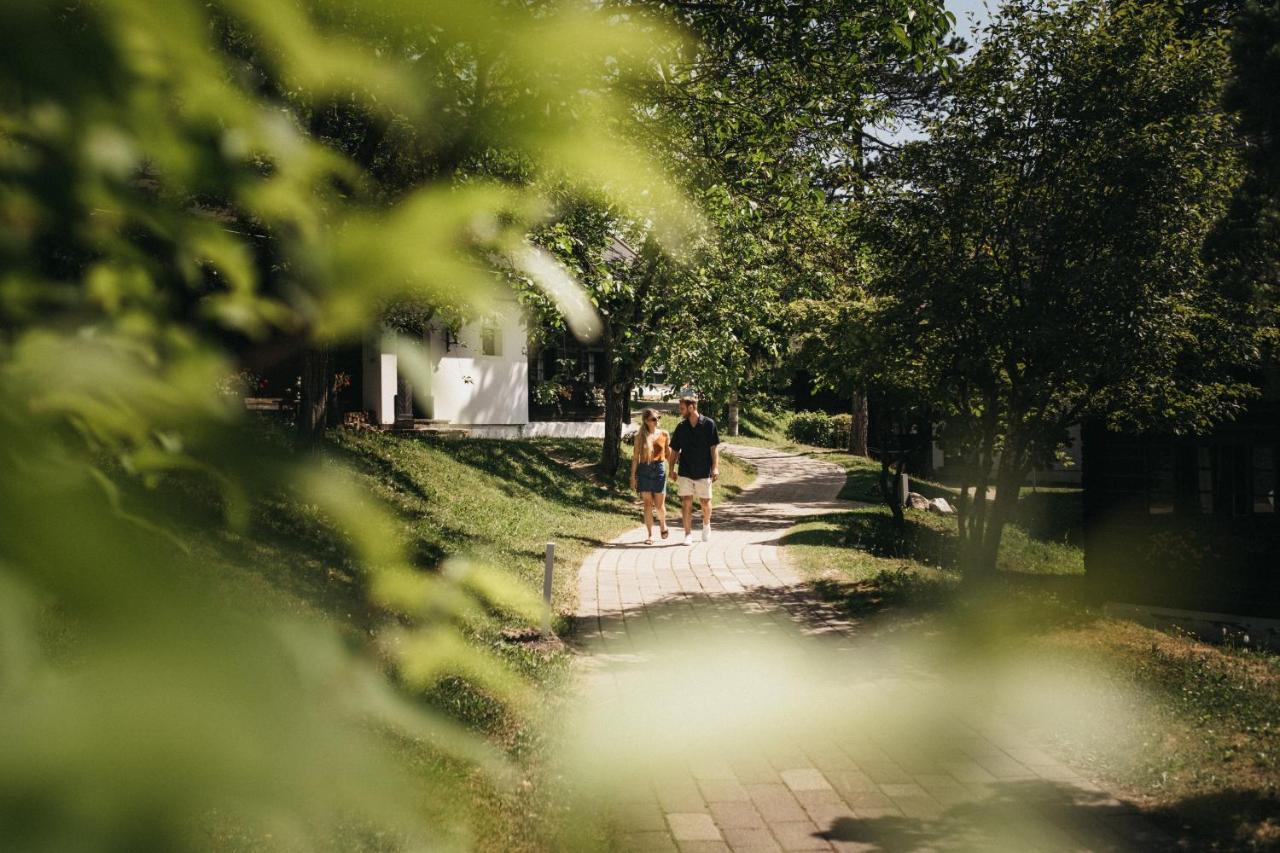 פאק אם סי Naturel Hoteldorf Seeleitn מראה חיצוני תמונה